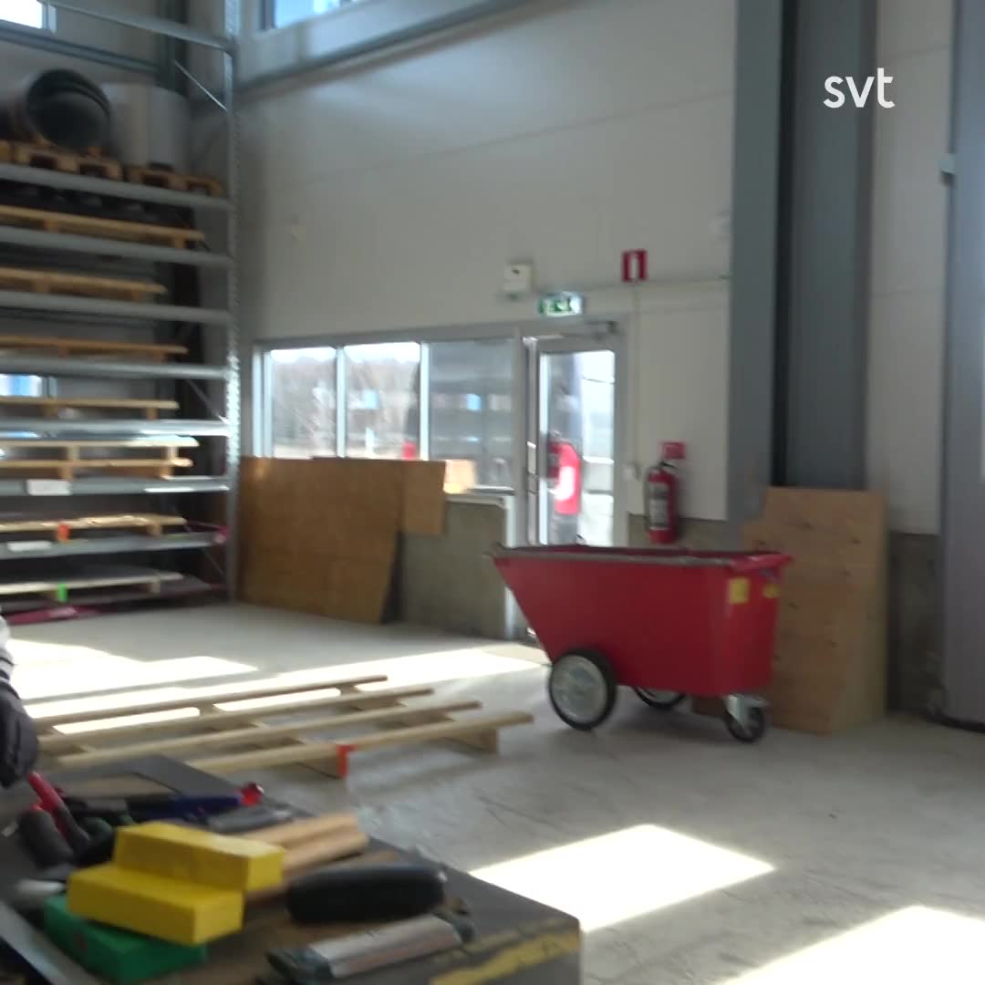 Plåtslagarbrist i Eskilstuna – högstadieelever lär sig yrket i Torshälla